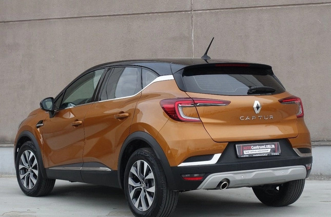Renault Captur cena 92900 przebieg: 18400, rok produkcji 2021 z Łochów małe 497
